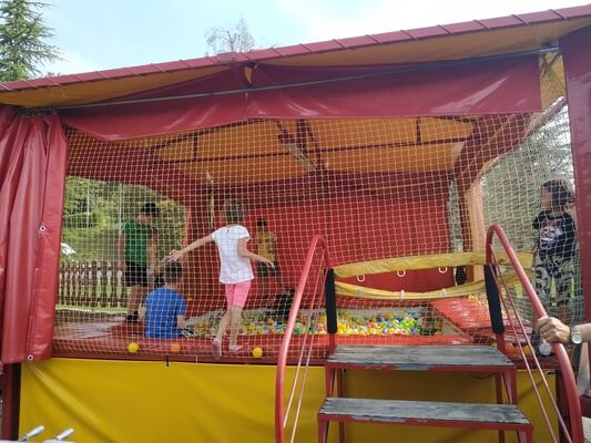 parco giochi bambini bergamo piscina palline